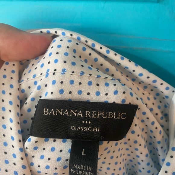 Banana Republic Button Up Collar Shirt - pattern Polka Dot - casual or office - - Picture 9 of 11